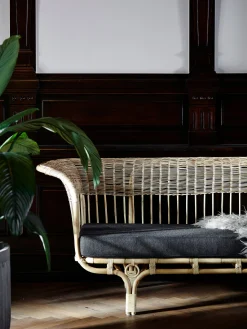 Belladonna Sofa