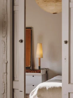 Básica M2 Table Lamp