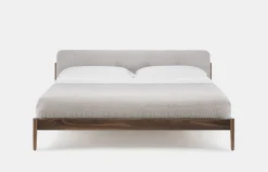 Capo Bed