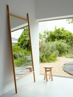 Commune Stool