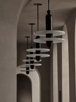 Median 1 Pendant