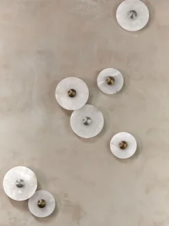 Median Sconce