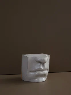 Mouth Bookend
