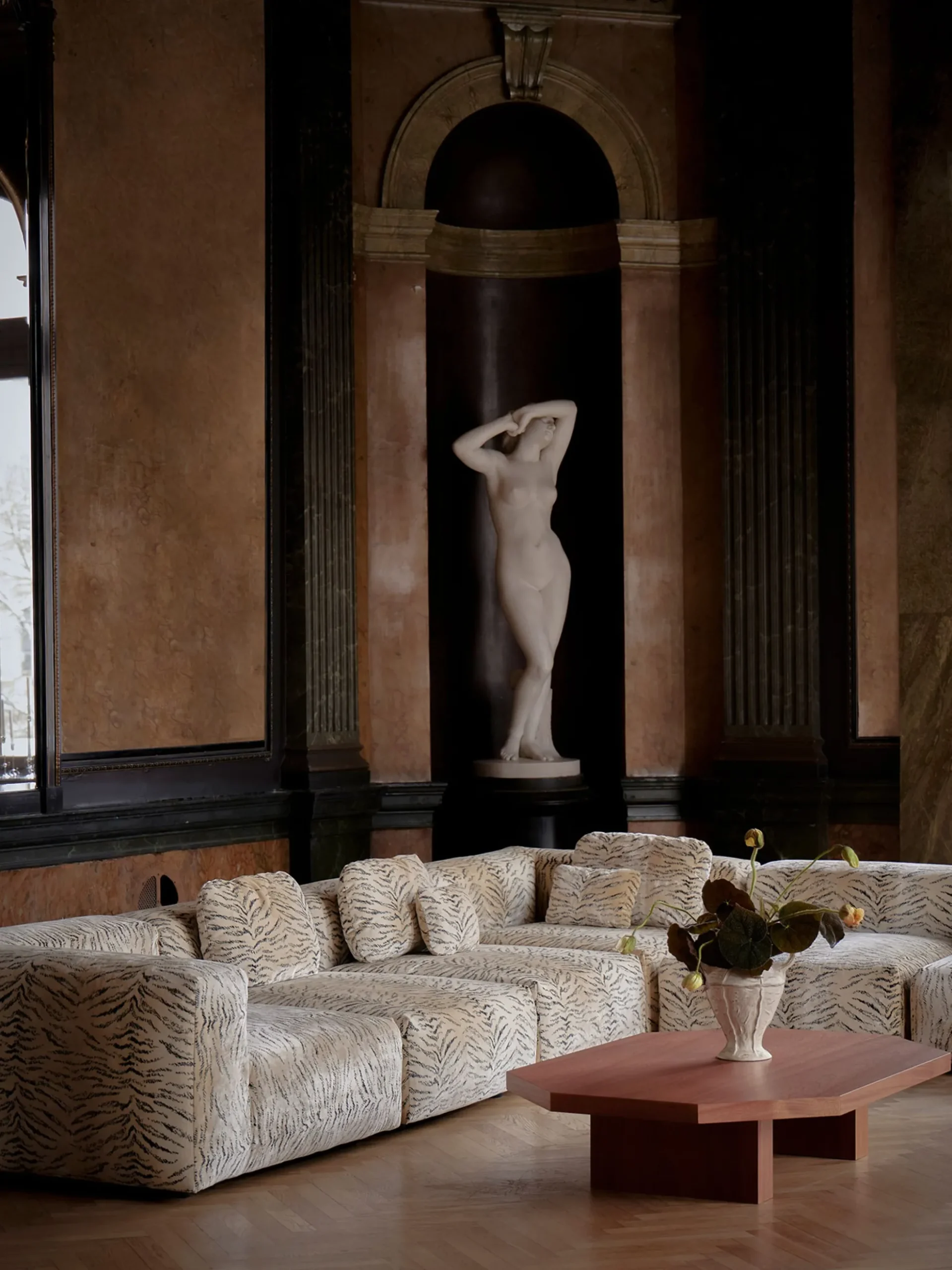 Palazzo Coffee Table