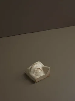 Right Eye - Sand
