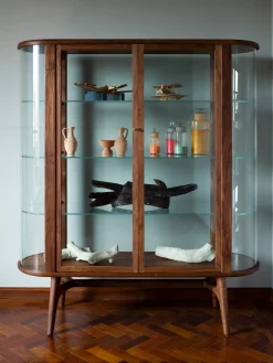 Solo Tall Vitrine