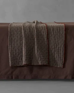 Tai Throw - Piuma