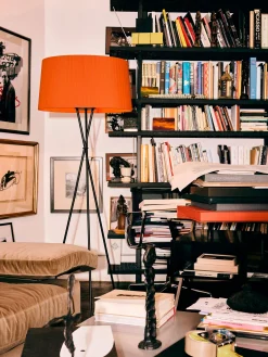 Trípode G5 Floor Lamp